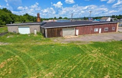 106 E Smith St, Iron Mountain, MI 49801