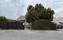 139 N 12th Avenue 1/2, Upland, CA 91786
