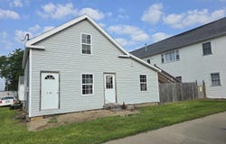 1915 S Main Street, Hazel Green, WI 53811