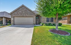 5817 Stream Drive, Fort Worth, TX 76137