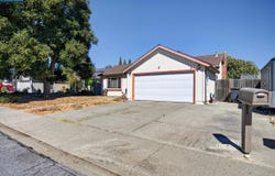 509 Hacienda Ln, Suisun City, CA 94585