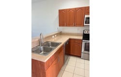 6057 SW 19th Pl, North Lauderdale, FL 33068