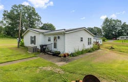 10503 State Route 69, Hawesville, KY 42348