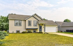 10333 Lynwood Lane, Zeeland, MI 49464