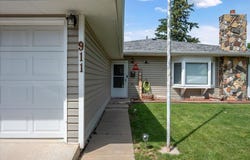 911 Kingsbury Street, Belle Fourche, SD 57717