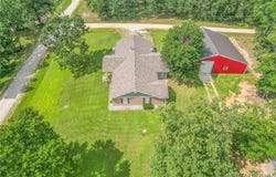 178 Hicks Pond Circle, Roach, MO 65787