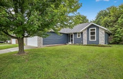 316 W Shawnee Court, Clever, MO 65631
