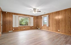 570 S 1225 E, Oakland City, IN 47660