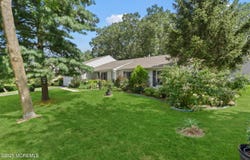 7 Lamp Post Court, Howell, NJ 07731