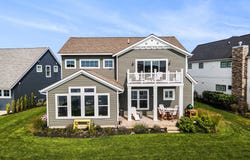1002 S Cove Circle, Whitehall, MI 49461