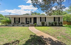 357 Sharron Drive, Woodway, TX 76712