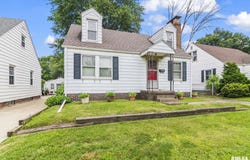 2136 N 6TH Street, Springfield, IL 62702