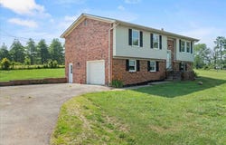 70 Country Estates Road, Paint Lick, KY 40461