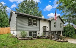 1105 N Halsey Terrace, Harrisonville, MO 64701
