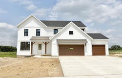 1633 Round Barn Drive, Hudsonville, MI 49426