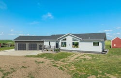3264 147th Avenue NW, Alexander, ND 58831