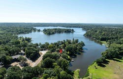 130 N Lake Dr, Murchison, TX 75778