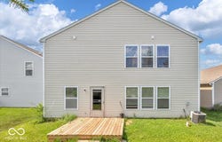 951 Curlew Lane, Greenwood, IN 46143