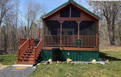 16226 Highlands Parkway, Whitetop, VA 24292