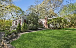 22 Washington Drive, Centerport, NY 11721