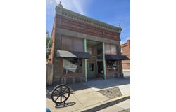 306 S MAIN St, Union, OR 97883