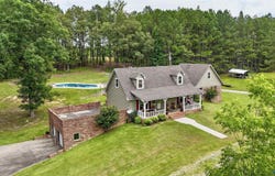 672 Kemp Road, Hamilton, AL 35570