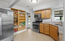 7820 N 46th St, Brown Deer, WI 53223