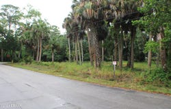 48 Valley Street, Port Orange, FL 32129