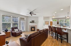 1210 Woodbury Cmn, Waukesha, WI 53189