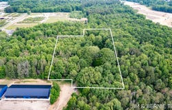 8518 146th Avenue, West Olive, MI 49460
