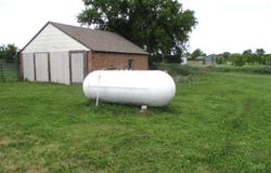 915 S Cherry St, Greensburg, KS 67054