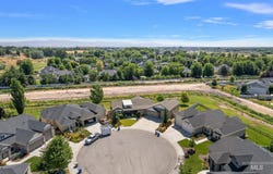11259 W Streamview Ct, Star, ID 83669