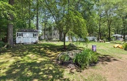 6 Hillcrest Dr, Hopkinton, MA 01748