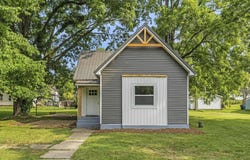 410 E 11Th Street, Auburn, IN 46706-2414