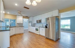 909 SE 27th Street, Cape Coral, FL 33904