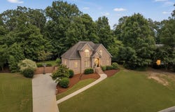 5825 ROSEWOOD DRIVE, GARDENDALE, AL 35071