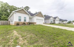 105 Garrett Lane, Bonaire, GA 31005