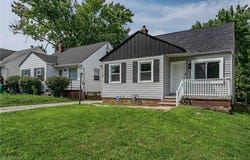 15803 Maplewood Avenue, Maple Heights, OH 44137