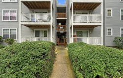 2 Oyster Bay Road, Absecon, NJ 08201
