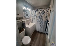 710 SW Grandview AVE, Topeka, KS 66606