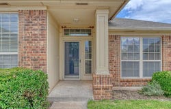 13049 SW 5th Terrace, Yukon, OK 73099
