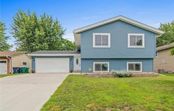5704 Cedarwood Street NE, Prior Lake, MN 55372