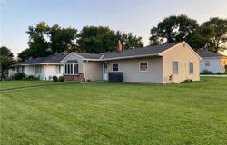 522 1st Street SE, Madelia, MN 56062