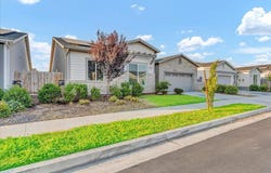 426 E Tyler Court, Visalia, CA 93291
