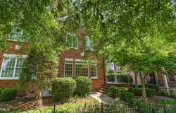 218 W Barbee Chapel Road, Chapel Hill, NC 27517