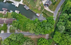 Dogwood Cir, Muscle Shoals, AL 35661