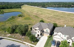 2445 Bowen St, Leander, TX 78641