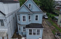 18 2Nd Ave, Paterson City, NJ 07524-1316