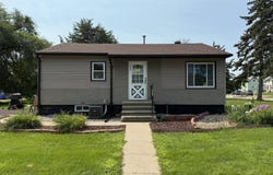 1002 SE 7th Avenue, Aberdeen, SD 57401