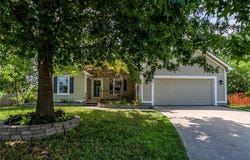 1039 Woodson Circle, Gardner, KS 66030